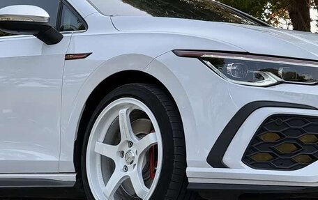 Volkswagen Golf VIII, 2023 год, 3 800 000 рублей, 11 фотография