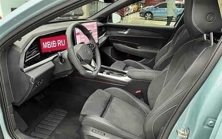 Volkswagen Passat, 2024 год, 4 350 000 рублей, 8 фотография