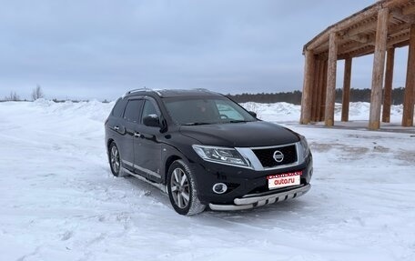 Nissan Pathfinder, 2015 год, 2 290 000 рублей, 1 фотография