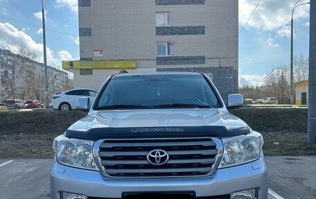 Toyota Land Cruiser 200, 2009 год, 2 530 000 рублей, 2 фотография