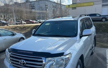 Toyota Land Cruiser 200, 2009 год, 2 530 000 рублей, 4 фотография