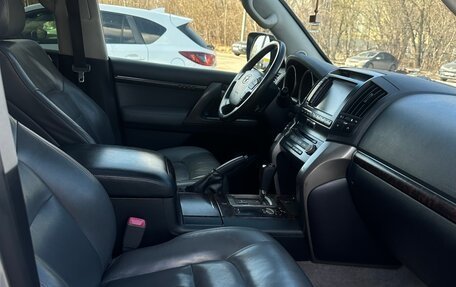 Toyota Land Cruiser 200, 2009 год, 2 530 000 рублей, 9 фотография