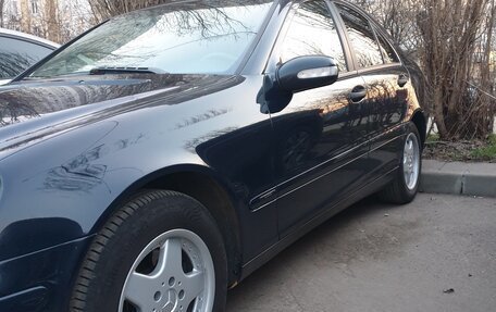 Mercedes-Benz C-Класс, 2004 год, 700 000 рублей, 12 фотография