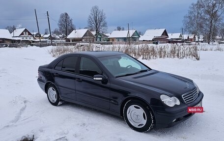 Mercedes-Benz C-Класс, 2004 год, 700 000 рублей, 3 фотография