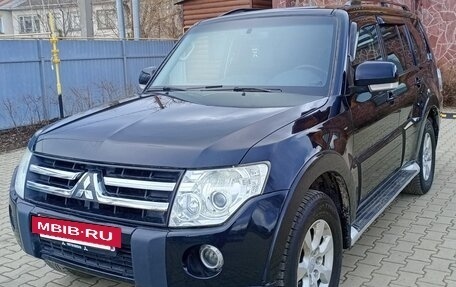 Mitsubishi Pajero IV, 2011 год, 1 900 000 рублей, 2 фотография