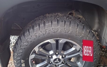 Mitsubishi L200 IV рестайлинг, 2019 год, 3 000 000 рублей, 9 фотография