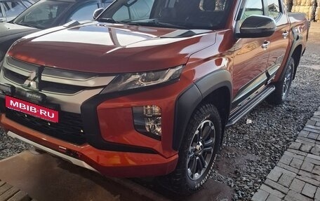 Mitsubishi L200 IV рестайлинг, 2019 год, 3 000 000 рублей, 7 фотография