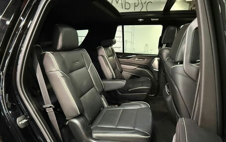 Cadillac Escalade V, 2021 год, 11 000 000 рублей, 19 фотография