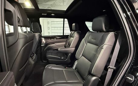 Cadillac Escalade V, 2021 год, 11 000 000 рублей, 22 фотография