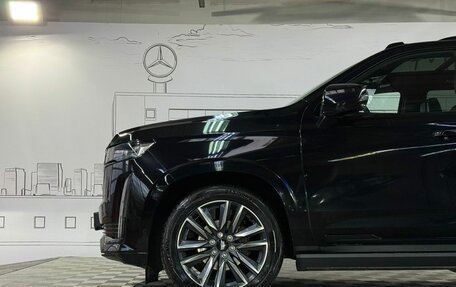 Cadillac Escalade V, 2021 год, 11 000 000 рублей, 10 фотография