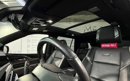 Cadillac Escalade V, 2021 год, 11 000 000 рублей, 14 фотография