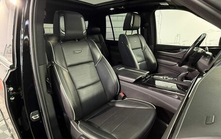 Cadillac Escalade V, 2021 год, 11 000 000 рублей, 24 фотография