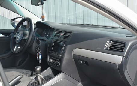 Volkswagen Jetta VI, 2012 год, 819 999 рублей, 16 фотография