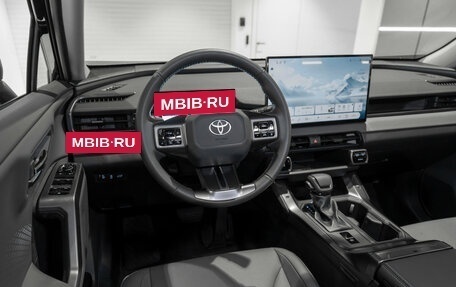 Toyota RAV4, 2026 год, 4 650 000 рублей, 7 фотография