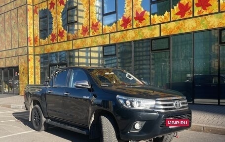 Toyota Hilux VIII, 2016 год, 2 600 000 рублей, 2 фотография