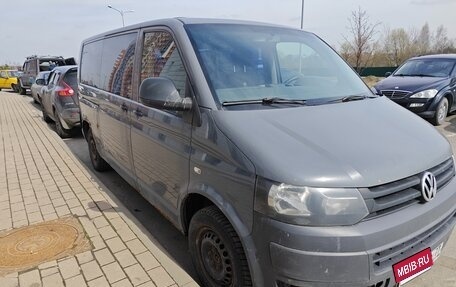 Volkswagen Caravelle T5, 2013 год, 1 380 000 рублей, 2 фотография