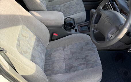 Toyota Camry, 1997 год, 490 000 рублей, 28 фотография