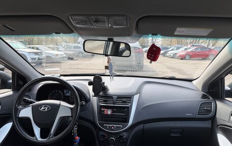 Hyundai Solaris II рестайлинг, 2011 год, 920 000 рублей, 8 фотография