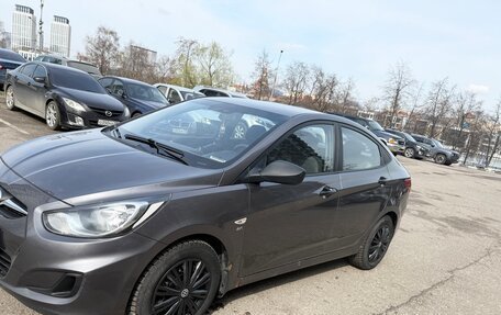 Hyundai Solaris II рестайлинг, 2011 год, 920 000 рублей, 9 фотография