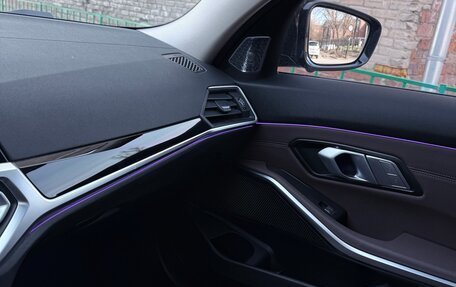 BMW 3 серия, 2021 год, 3 000 000 рублей, 33 фотография