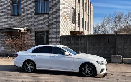Mercedes-Benz E-Класс, 2016 год, 2 470 000 рублей, 8 фотография