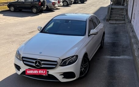 Mercedes-Benz E-Класс, 2016 год, 2 470 000 рублей, 21 фотография