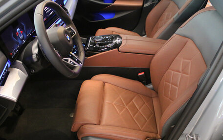 BMW 5 серия, 2025 год, 8 800 000 рублей, 6 фотография