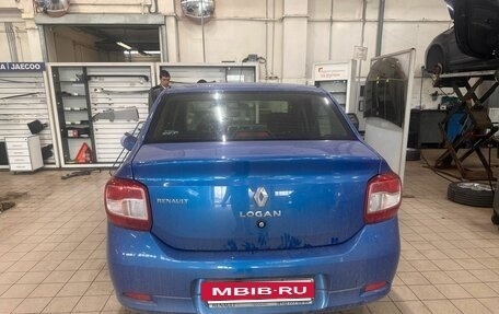 Renault Logan II, 2015 год, 720 000 рублей, 2 фотография