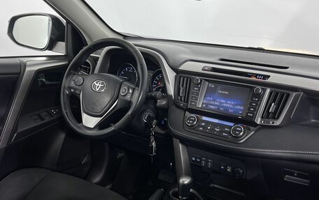 Toyota RAV4, 2016 год, 2 350 000 рублей, 13 фотография