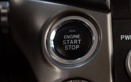 Toyota Land Cruiser 200, 2011 год, 2 650 000 рублей, 13 фотография