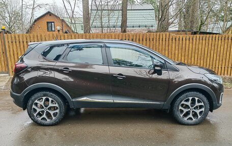 Renault Kaptur I рестайлинг, 2017 год, 1 380 000 рублей, 3 фотография