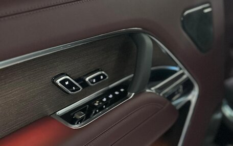 Land Rover Range Rover IV рестайлинг, 2026 год, 26 100 000 рублей, 22 фотография