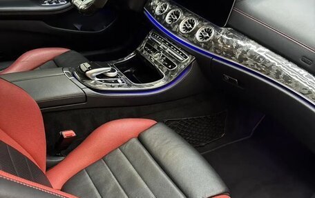 Mercedes-Benz E-Класс, 2017 год, 4 000 000 рублей, 8 фотография