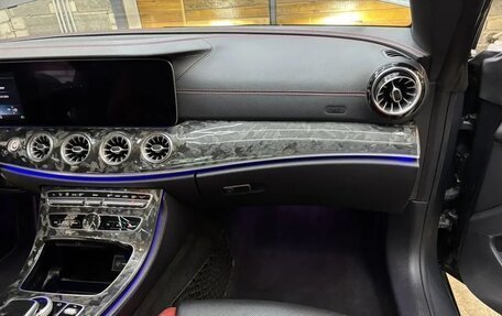 Mercedes-Benz E-Класс, 2017 год, 4 000 000 рублей, 10 фотография