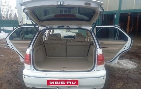 Toyota Vista V30, 2001 год, 550 000 рублей, 3 фотография