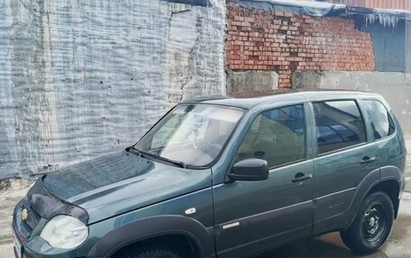 Chevrolet Niva I рестайлинг, 2017 год, 540 000 рублей, 2 фотография