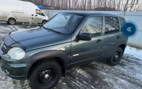 Chevrolet Niva I рестайлинг, 2017 год, 540 000 рублей, 9 фотография