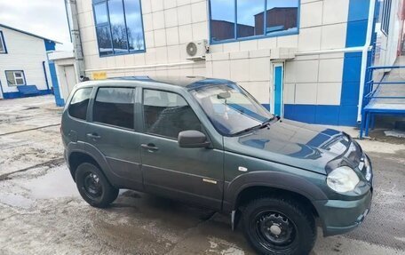 Chevrolet Niva I рестайлинг, 2017 год, 540 000 рублей, 11 фотография