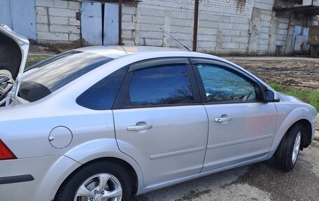 Ford Focus II рестайлинг, 2006 год, 319 000 рублей, 2 фотография