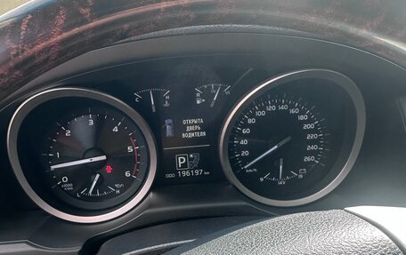 Toyota Land Cruiser 200, 2014 год, 5 000 000 рублей, 9 фотография