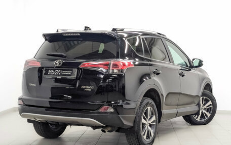 Toyota RAV4, 2017 год, 2 300 000 рублей, 5 фотография