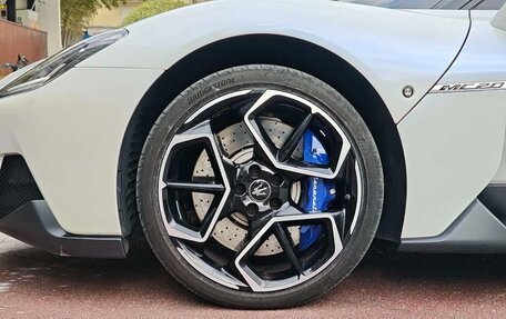 Maserati MC20, 2023 год, 17 411 000 рублей, 9 фотография