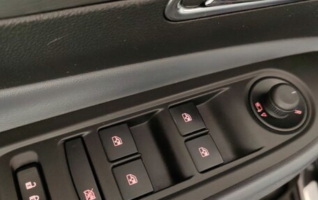 Opel Mokka I, 2014 год, 990 000 рублей, 17 фотография