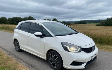 Honda Fit, 2022 год, 1 450 000 рублей, 2 фотография