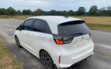 Honda Fit, 2022 год, 1 450 000 рублей, 4 фотография