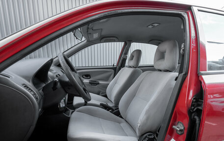 Mitsubishi Carisma I, 2003 год, 345 000 рублей, 9 фотография