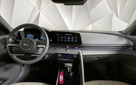 Hyundai Elantra, 2021 год, 2 475 000 рублей, 13 фотография