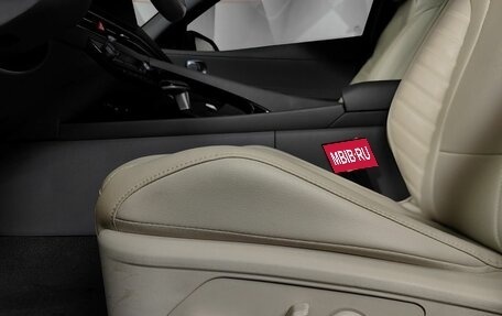 Hyundai Elantra, 2021 год, 2 475 000 рублей, 22 фотография