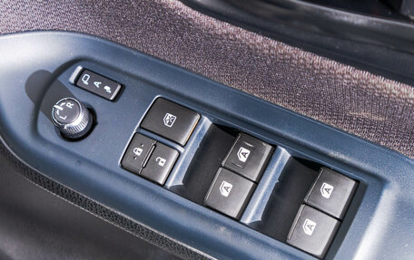 Toyota Noah III, 2015 год, 1 899 000 рублей, 10 фотография