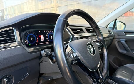 Volkswagen Tiguan II, 2020 год, 2 970 000 рублей, 10 фотография